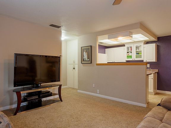 5th image of 2707 Woodridge Ct