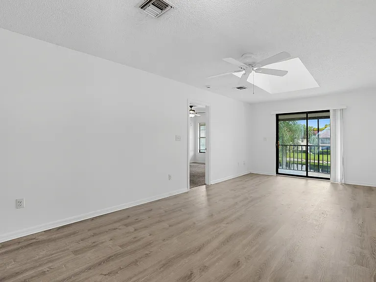 5361 Treetops Dr #S-204 — Photo 25