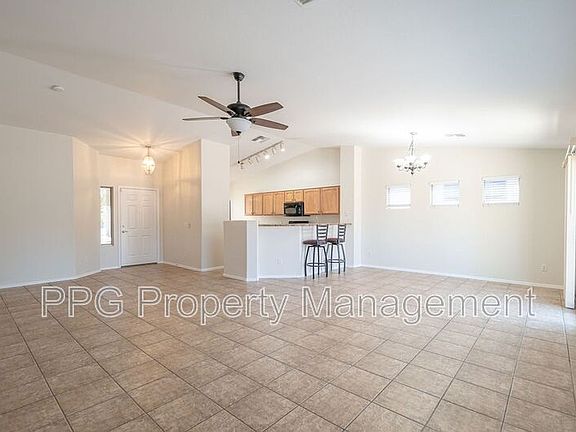 3rd image of 1698 S 159th Ave