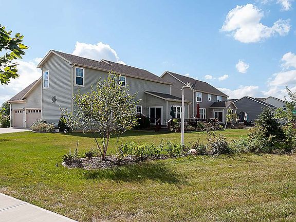 5th image of 400 Parkville Ct