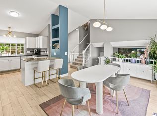 18667 R St, Omaha, NE 68135