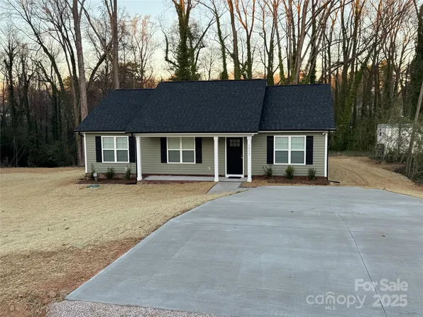 1311 Meadow Ave, Kannapolis, NC 28083