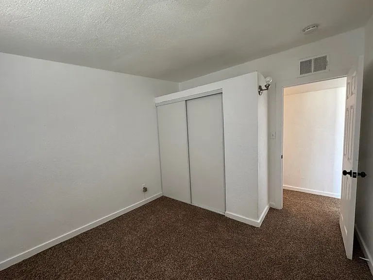 18062 Eucalyptus Rd — Photo 13