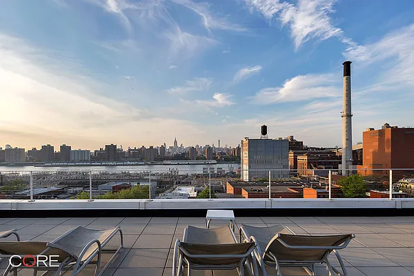 Rented by CORE | media 21