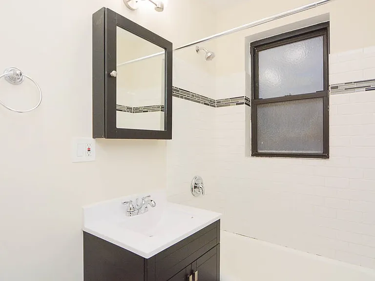 3345 N Marshfield Ave #803 — Photo 17