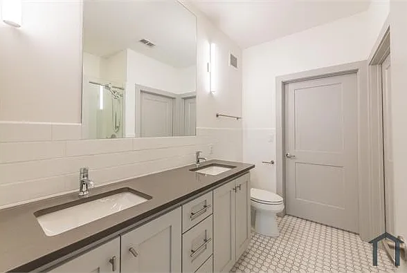 112 Lindell Pl #1101 — Photo 3