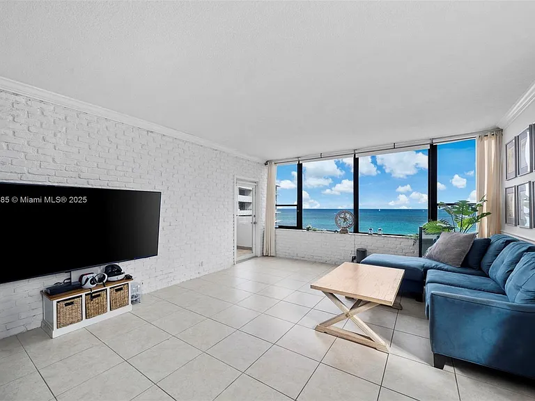 3505 S Ocean Dr #1221 — Photo 3