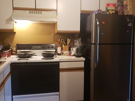 5th image of 17951 Amherst Ct APT 203