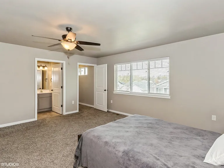 Rollins Pass Condominiums — Photo 12