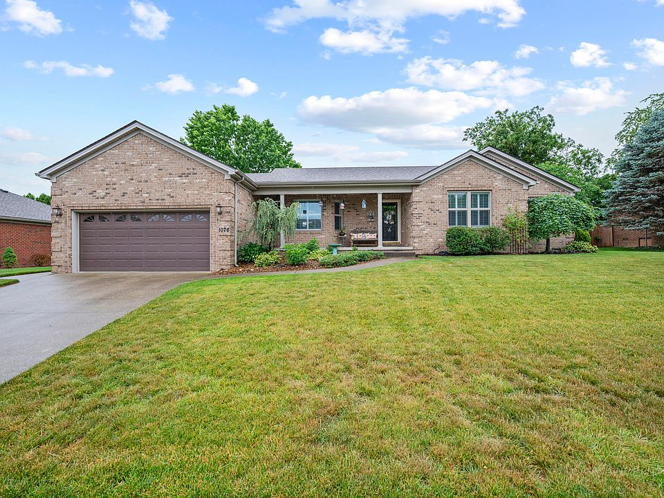 1st image of 1076 Amberley Way