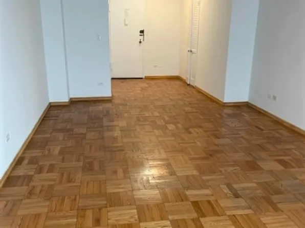 100 West 57th Street 12B image 2 of 6