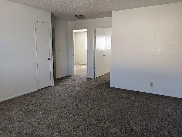 204 Aspen St #D-4 — Photo 4