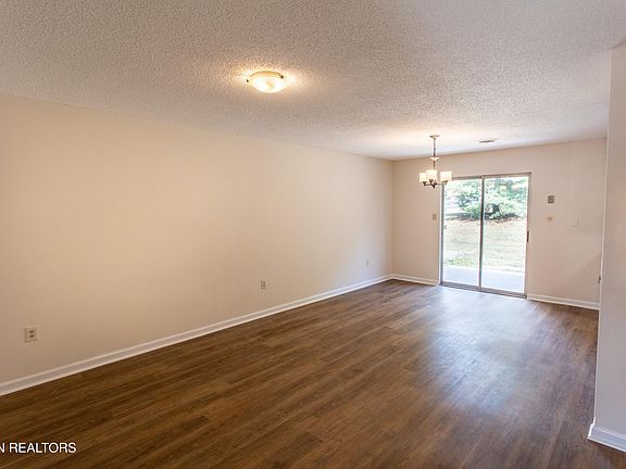 5th image of 5105 Trace Manor Ln