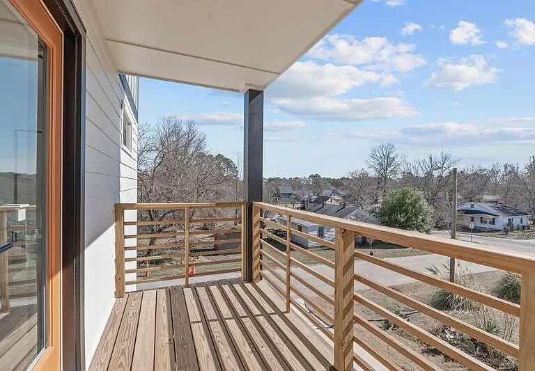 1316 E Lenoir St — Photo 24