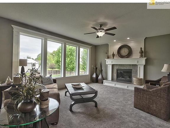 4th image of 23608 W 51st Ter