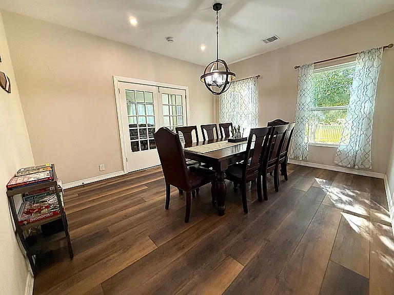 2046 W Kingsbury St — Photo 20