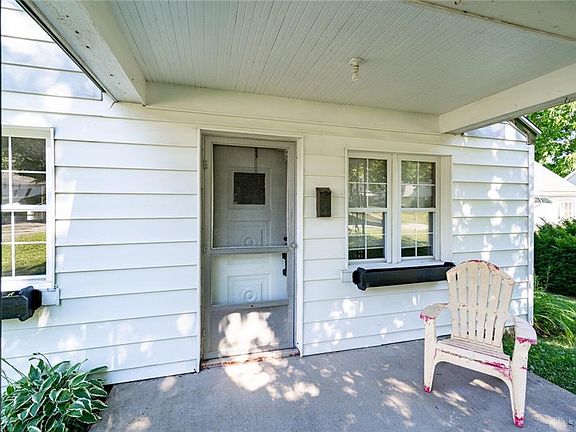 4th image of 1644 Horlacher Ave