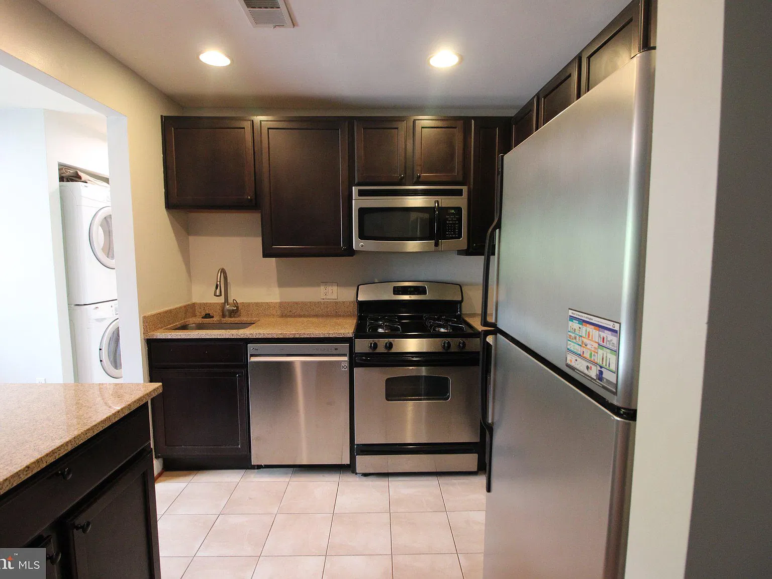 1 bed, 1.0 bath, 615 sqft, $2,075 — Photo 4