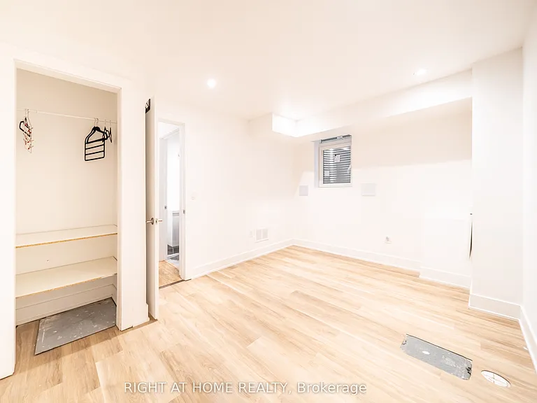 49B East Dr #BASEMENT — Photo 11