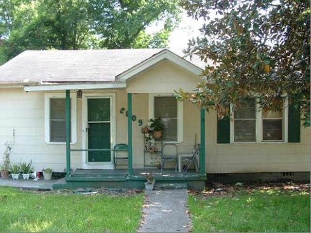 2nd image of 3809 20th St