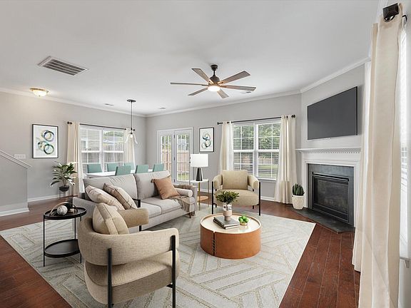 4th image of 1510 Thoroughbred Blvd