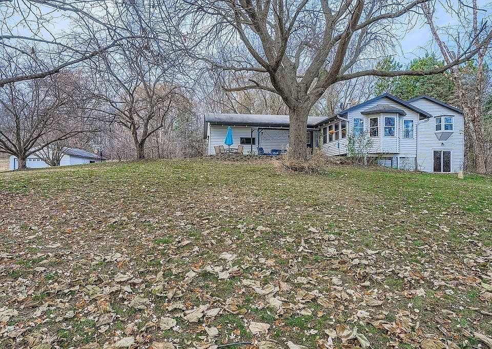 1st image of 21581 Creekside Cir