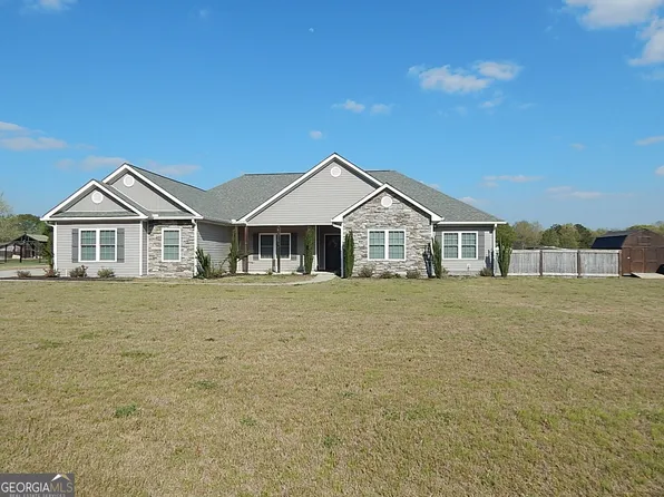 907 Cliett Rd, Byron, GA 31008