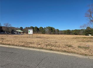 Hillpoint Blvd N, Suffolk, VA 23434