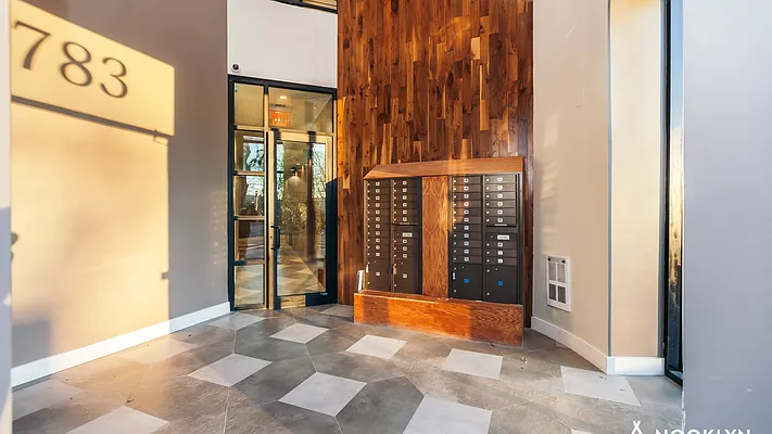 Rented by Nooklyn NYC LLC | media 12