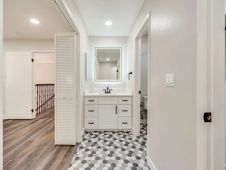 3147 Shriver Dr — Photo 20