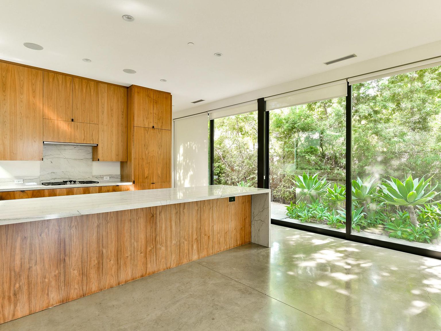 848 Milwood Ave, Venice, CA 90291 | Zillow