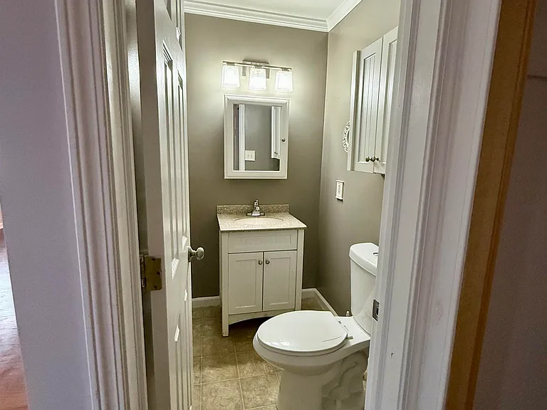25304 Culver St — Photo 21
