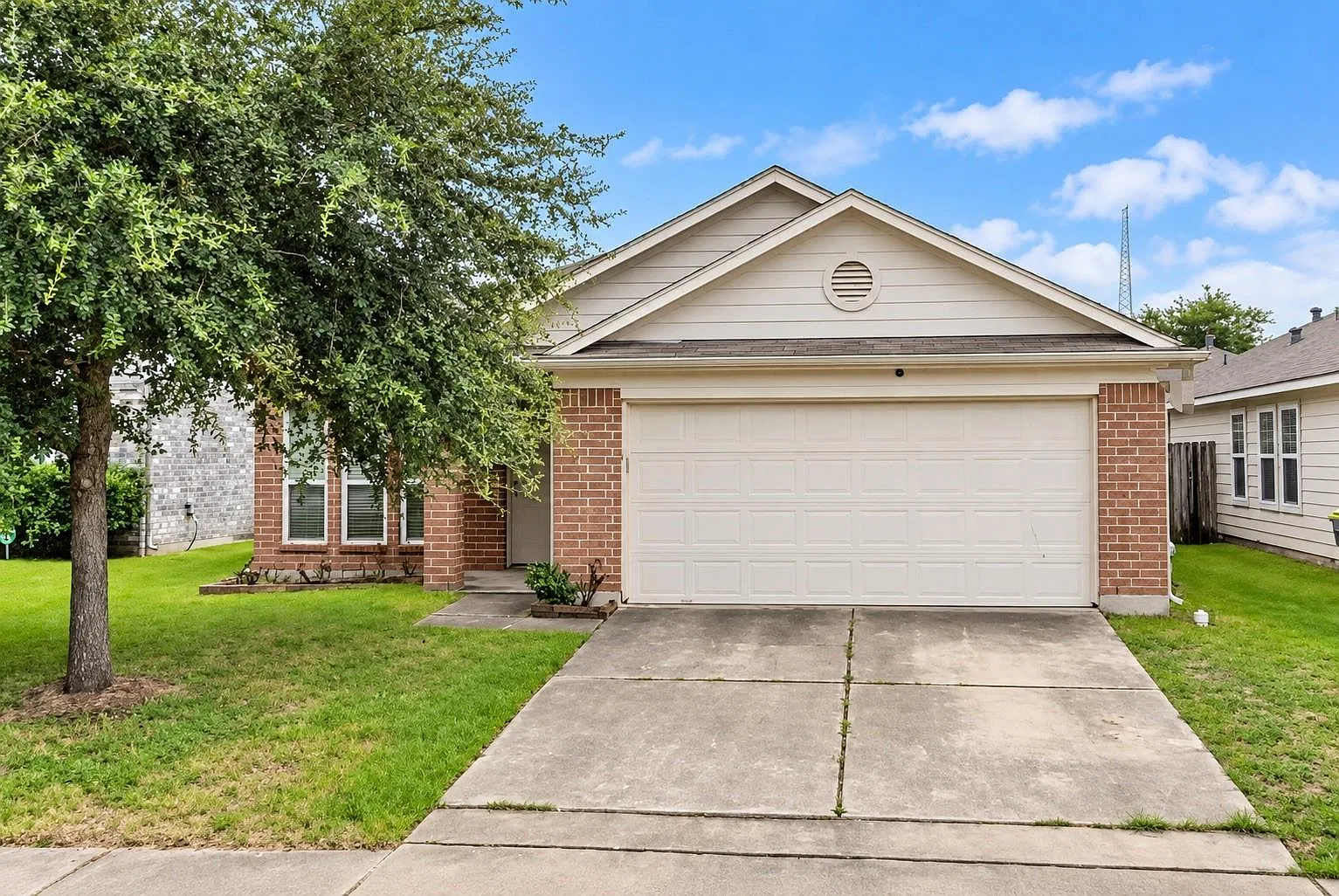 3 bed, 2.0 bath, 1528 sqft, $1,900 — Photo 1
