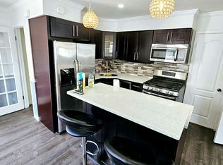 253-22 149th Rd #1, Rosedale, NY 11422