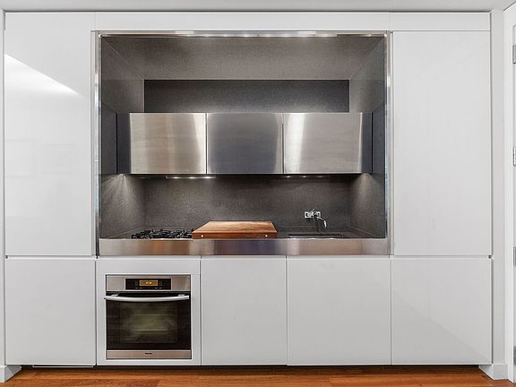 5th image of 15 William St APT 26F