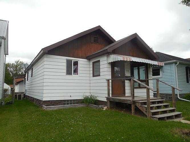 Primary property photo