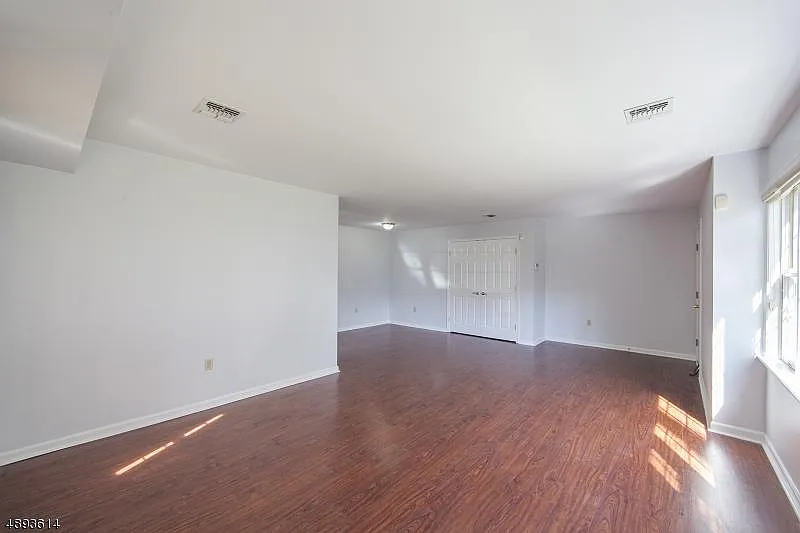2 bed, 1200 sqft, $2,950 — Photo 3