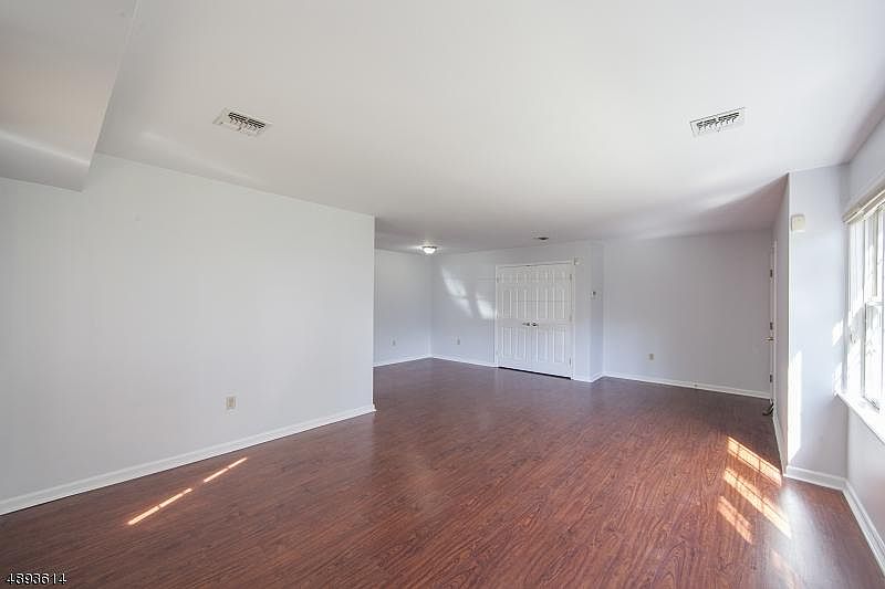 1st image of 179 Roseland Ave APT 7