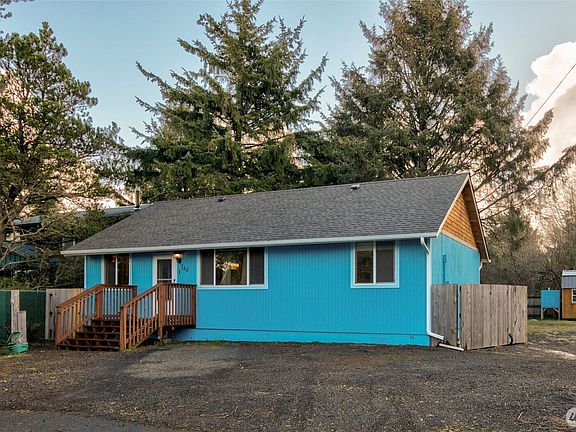 2nd image of 344 Clover Creek Avenue NW