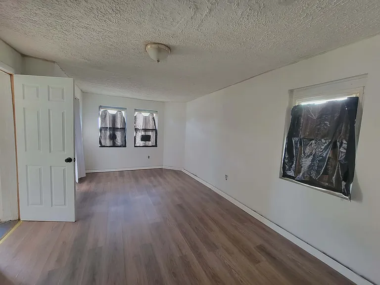 3 Willis Ave — Photo 5