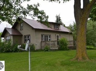 8425 E Monroe Rd, Wheeler, MI 48662