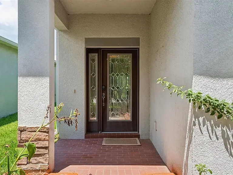 10625 Pictorial Park Dr — Photo 2