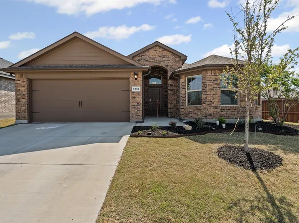 9300 Hill Topper Trl, Fort Worth, TX 76131