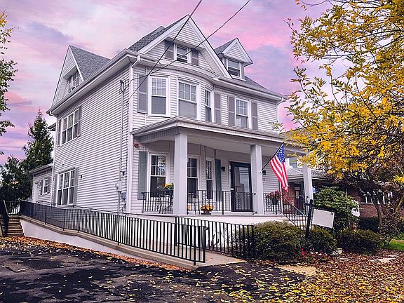 2nd image of 763 Kearny Ave