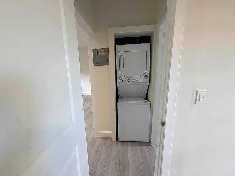7845 NE Bayshore Ct #16 — Photo 12
