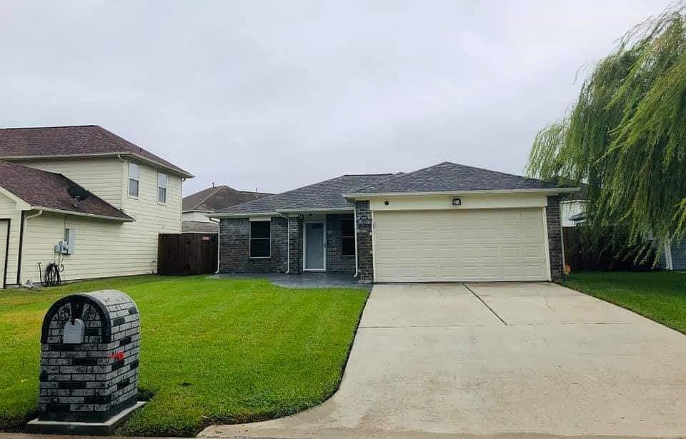 1st image of 12218 Greensbrook Forest Dr