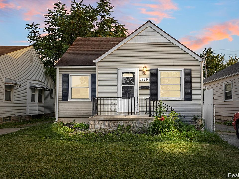 1st image of 929 White Ave