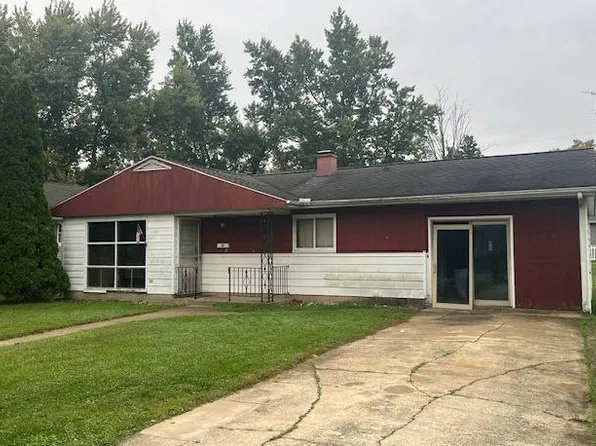 553 E John St, Nappanee, IN 46550