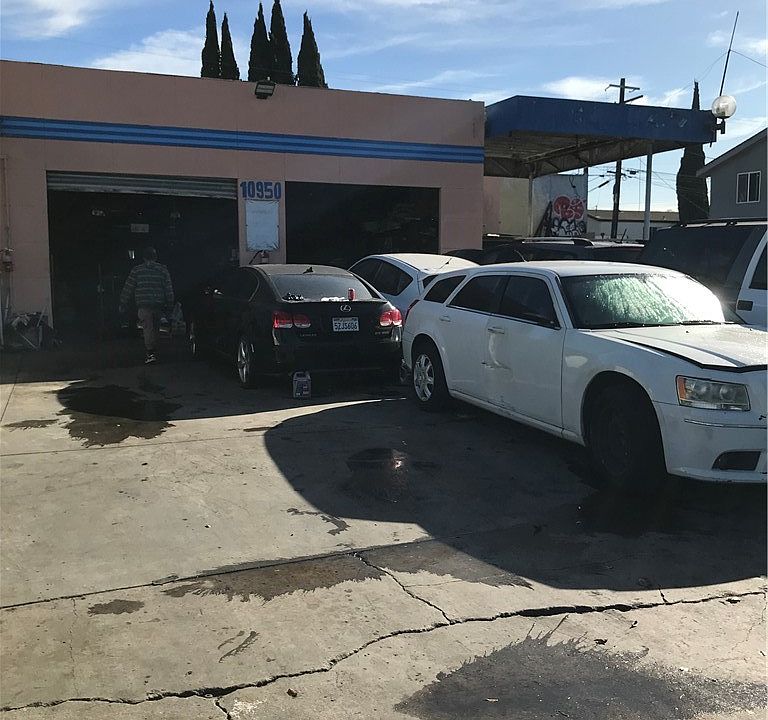 1st image of 10958 Avalon Blvd