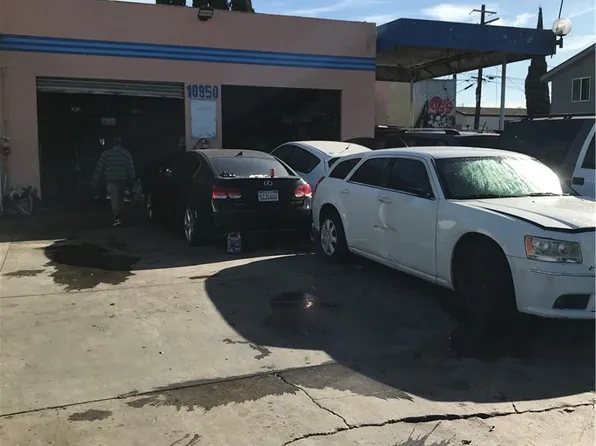 10958 Avalon Blvd, Los Angeles, CA 90061